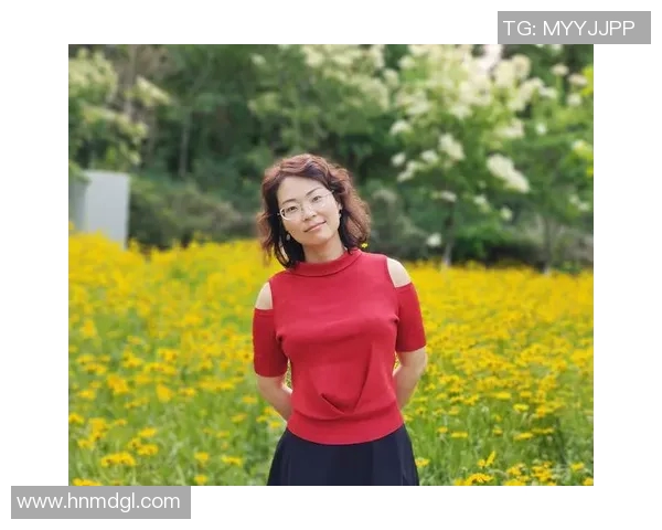 刘芳专访：从乒乓球新星到传奇教练的辉煌历程回顾